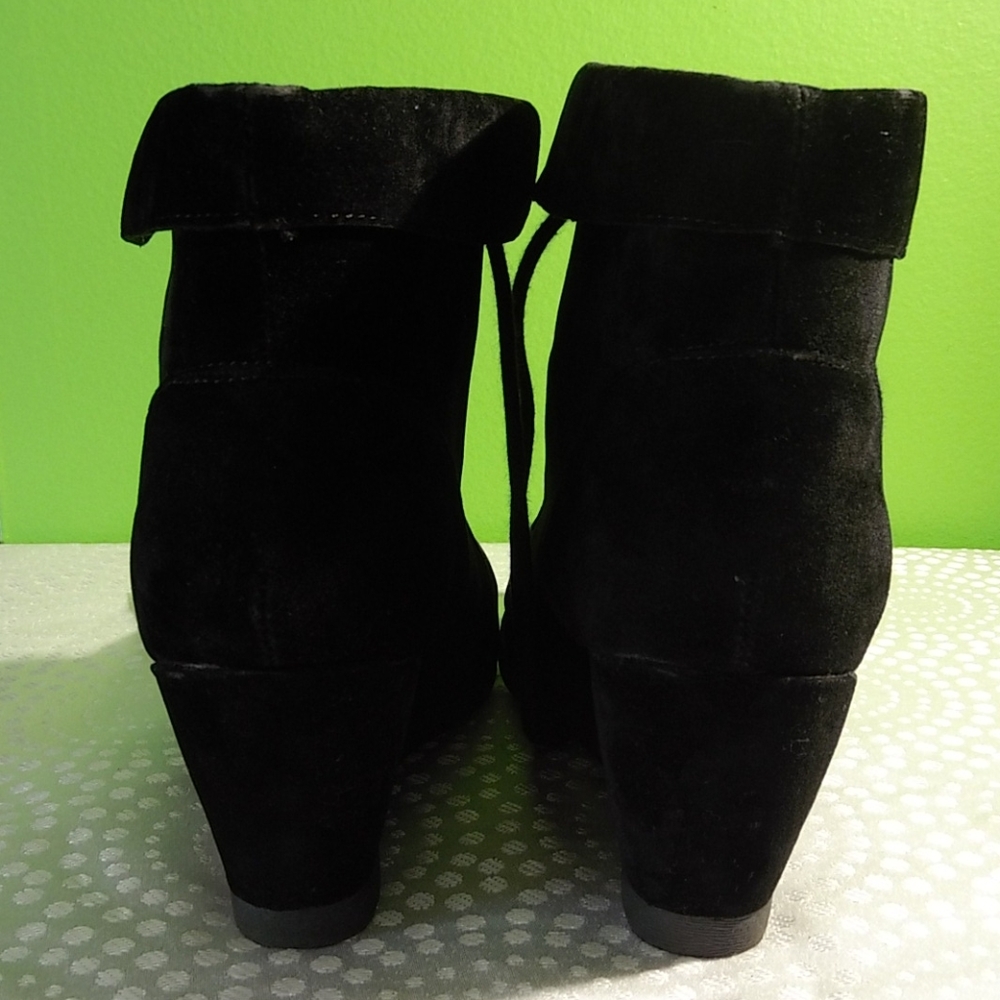 Madden Girl Black Wedge Velvet Booties - Picture 4 of 6